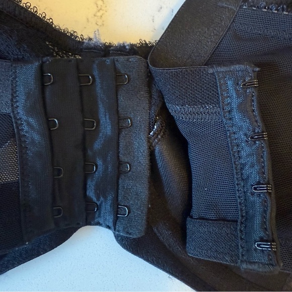 Cacique Animal Print Full Figure Lace Trim Bra - Picture 5 of 7